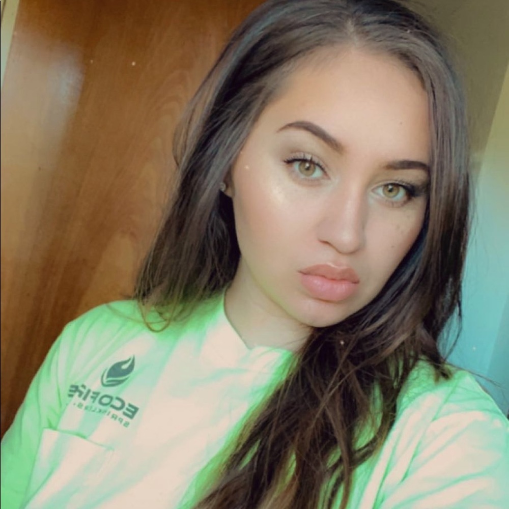 Meet your Posher, Madyson